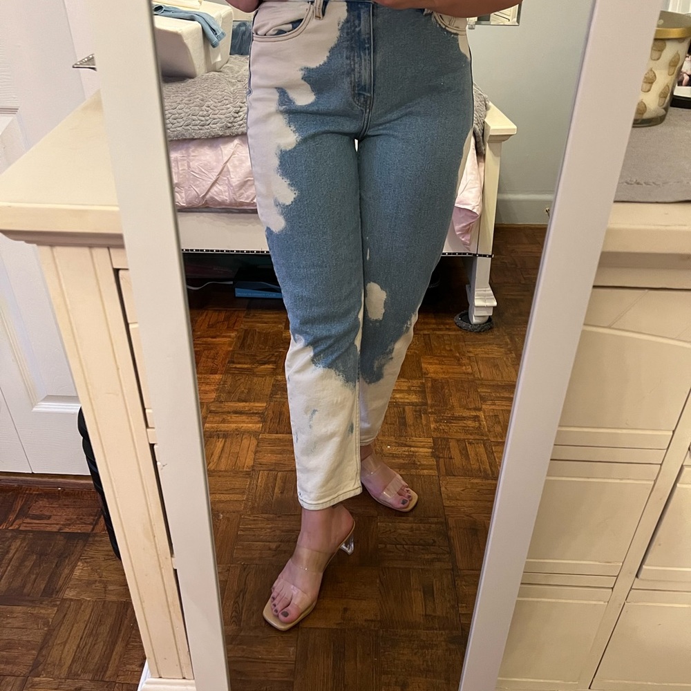 Bleach stain jeans! SIZE 9 not juniors just regular!